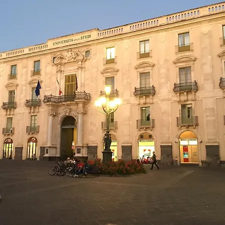 Guest house Accogliente E Illuminato Catania